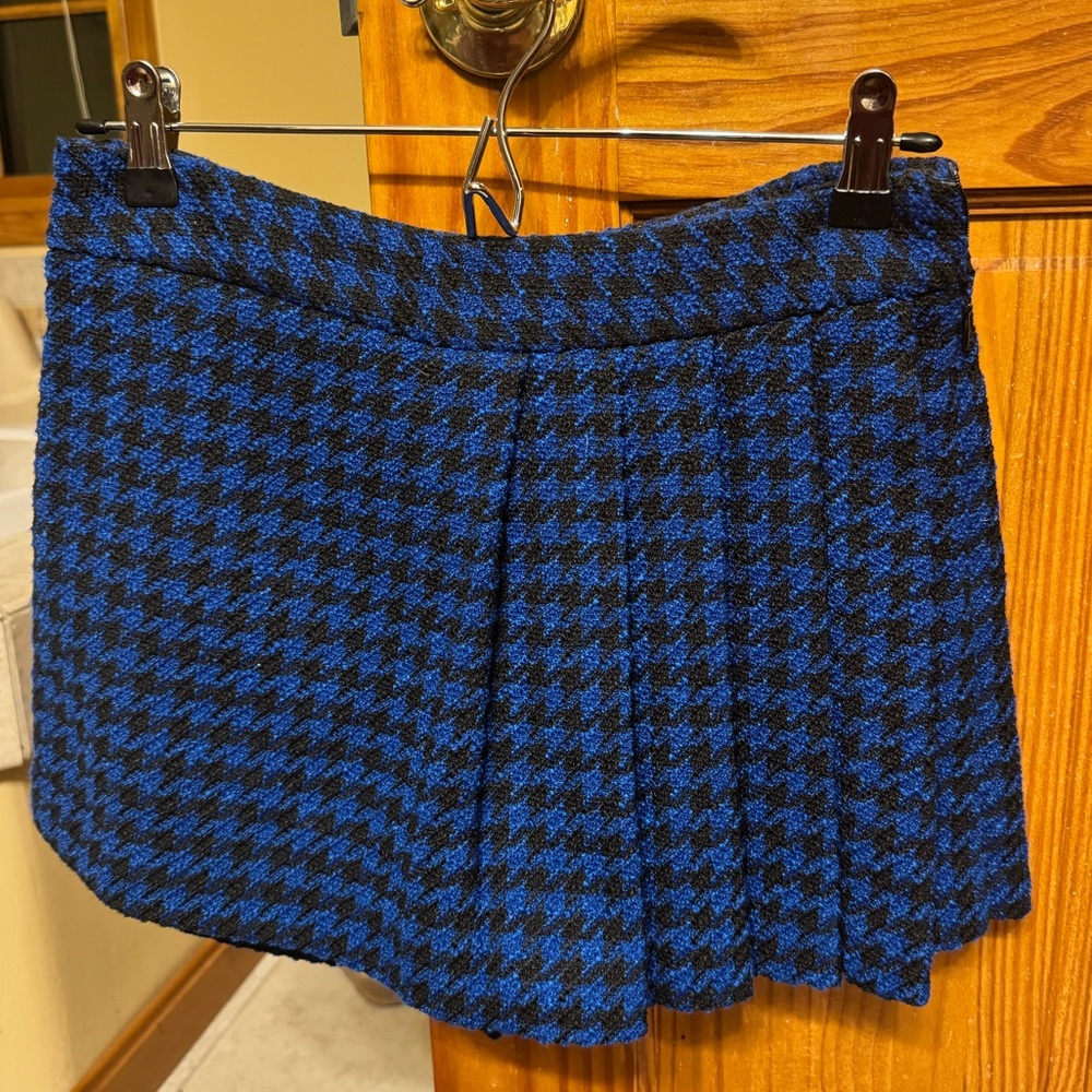 NWT Zara: Blue and Black Plaid Skort